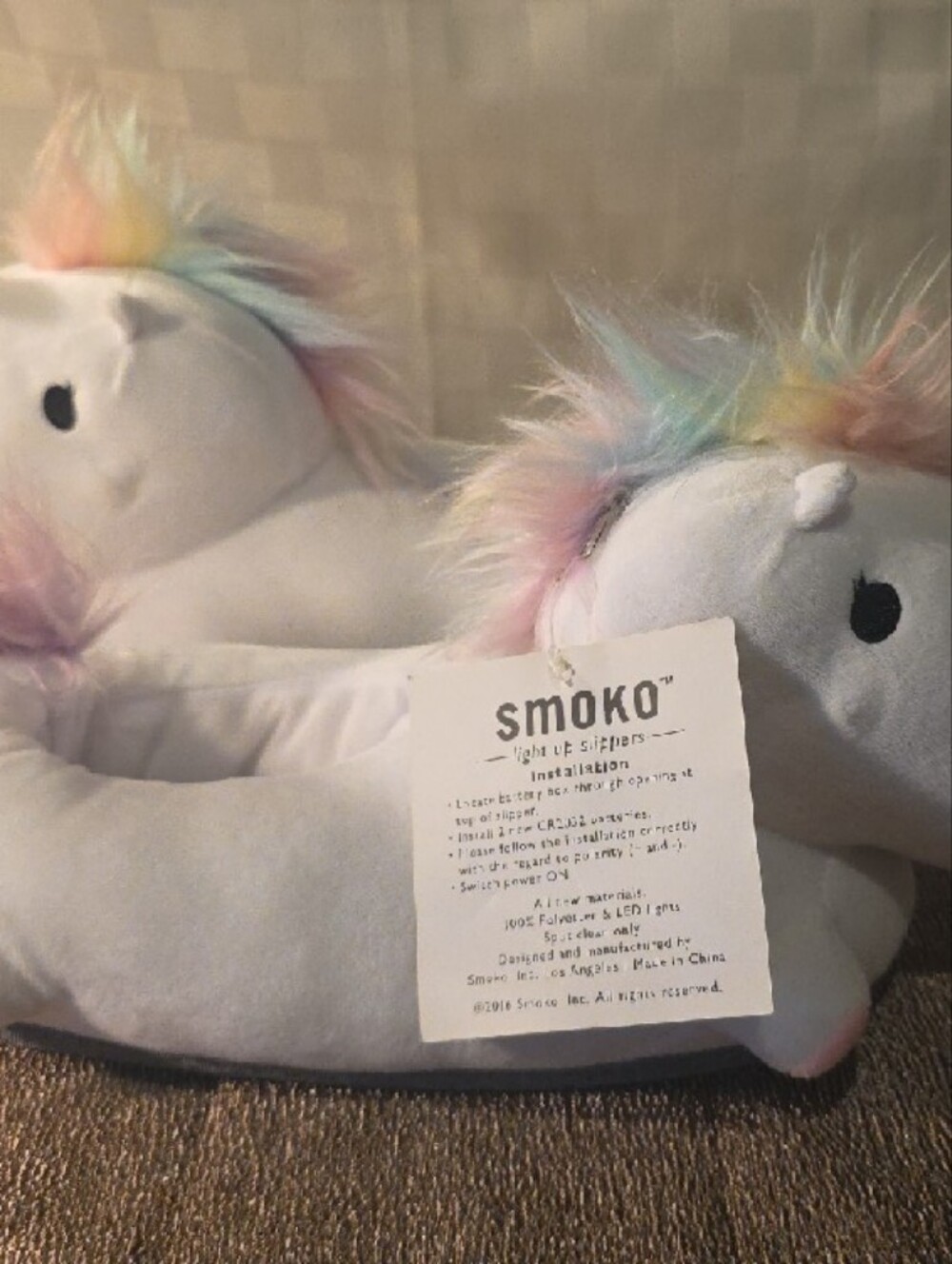 Smoko Light Up Unicorn Women's Plush Slippers - Picture 4 of 13